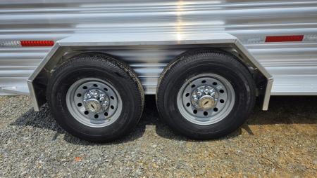 New 2026 Featherlite Trailers 8117 GN 6'7"X16TA Stock / Stock Combo Trailer