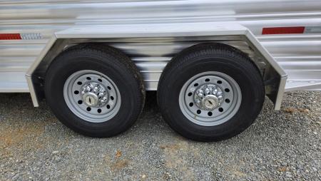 New 2026 Featherlite Trailers 8117 GN 6'7"X16TA Stock / Stock Combo Trailer