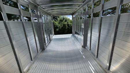 New 2026 Featherlite Trailers GOOSENECK 8127 7X20TA Stock / Stock Combo Trailer