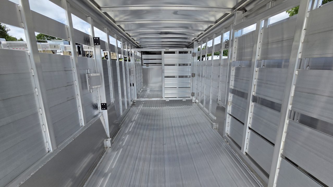 New 2026 Featherlite Trailers GN7X24TA Stock / Stock Combo Trailer