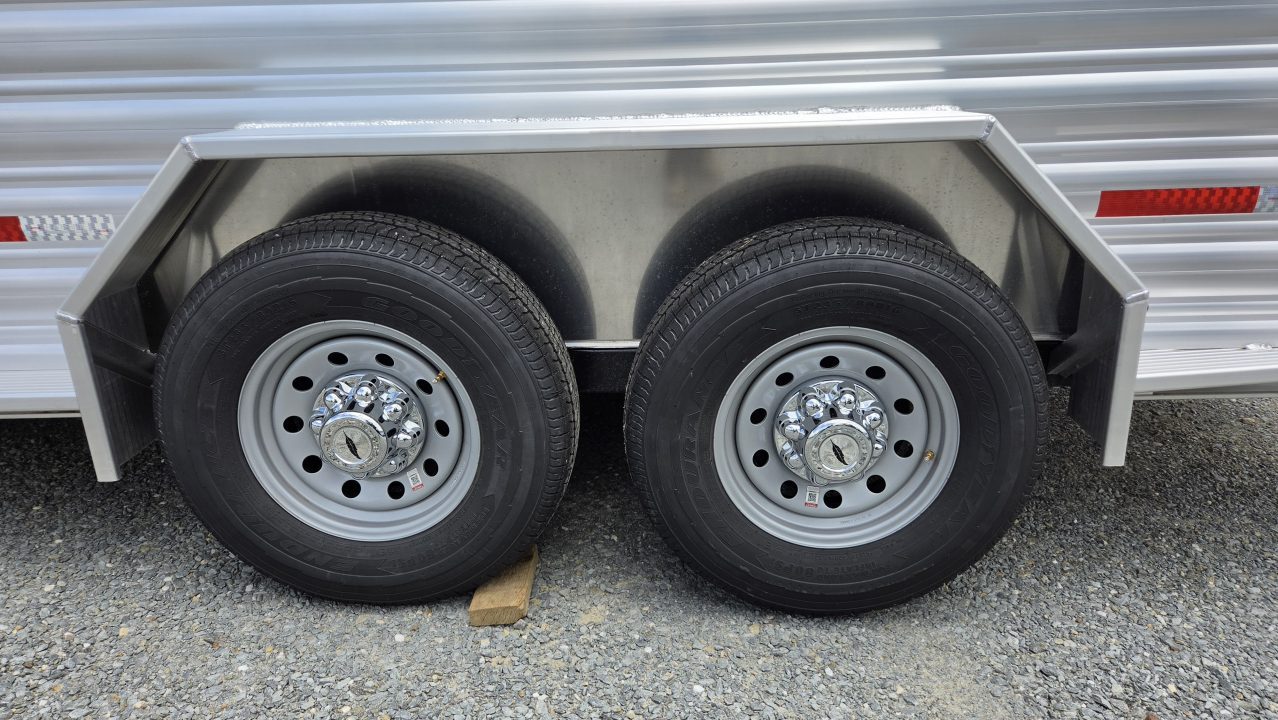 New 2026 Featherlite Trailers GN7X24TA Stock / Stock Combo Trailer