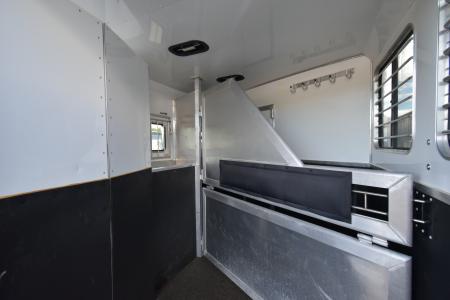 Used 2019 Lakota Charger 8211 Horse Trailer