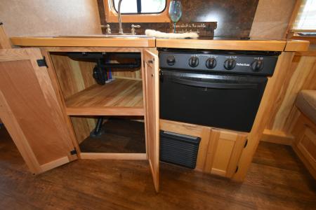 Used 2019 Lakota Charger 8211 Horse Trailer