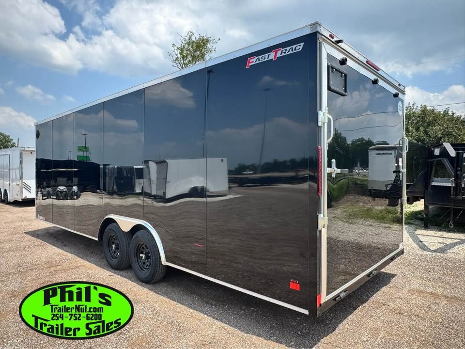 New 2026 Wells Cargo 8.5X24 FAST TRACK DELUX Cargo / Enclosed Trailer ENCLOSED CAR HAULER