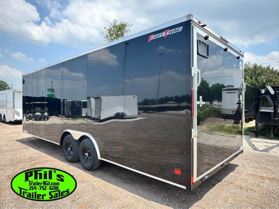 New 2026 Wells Cargo 8.5X24 FAST TRACK DELUX Cargo / Enclosed Trailer ENCLOSED CAR HAULER