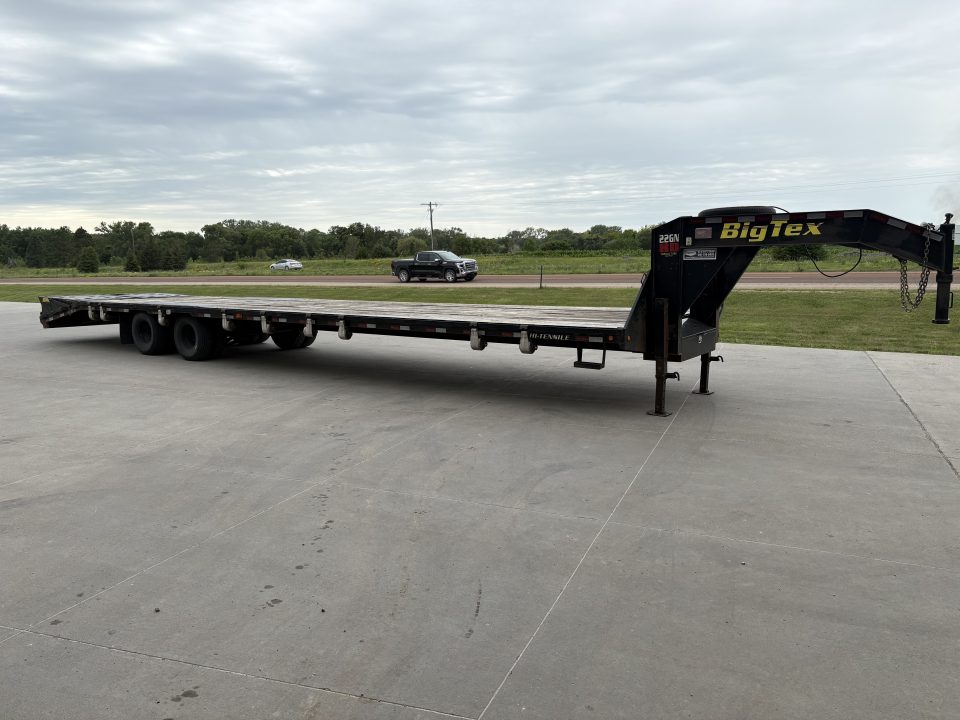 Used 2018 Big Tex Trailers 22GN-40 mega ramps 102x40ft 10k axles Deckover Trailer