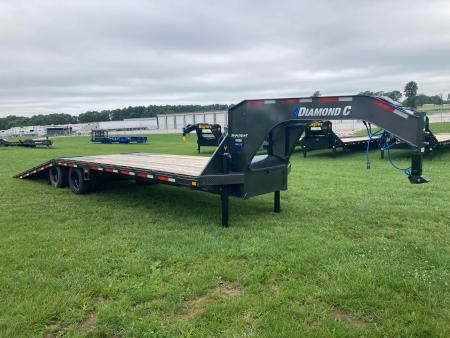 New 2026 Diamond C Trailers 102x30 TANDEM 25K GN HYDROTAIL W/ STEEL RUNNERS, HYDROJACKS, SOLAR & WIRELESS REMOTE Flatbed Trailer