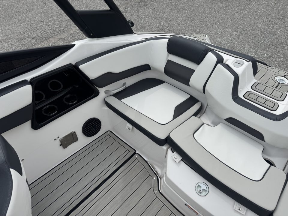 Used 2024 Yamaha Boats 195 S Jet Boat