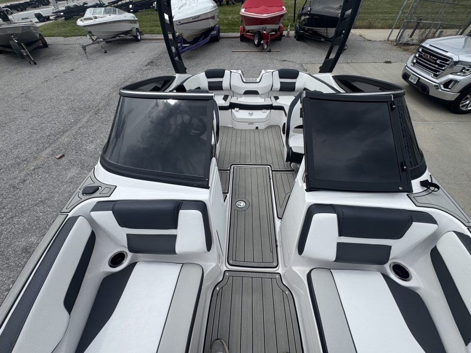 Used 2024 Yamaha Boats 195 S Jet Boat