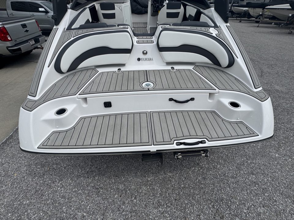 Used 2024 Yamaha Boats 195 S Jet Boat