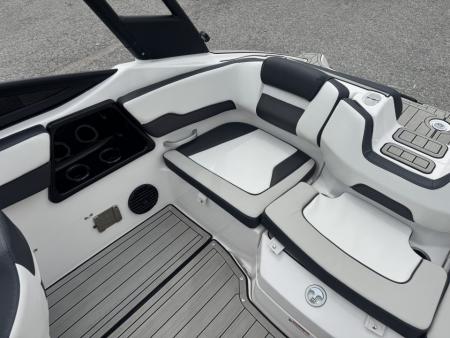 Used 2024 Yamaha Boats 195 S Jet Boat