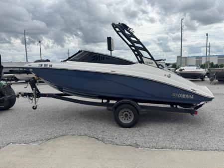 Used 2024 Yamaha Boats 195 S Jet Boat
