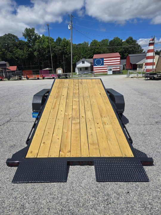 New 2026 JOBSITE 17K 18' TILT EQUIPMENT TRAILER