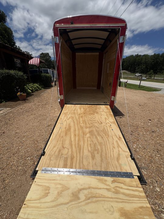 New Homesteader Trailer 508CS Cargo / Enclosed Trailer