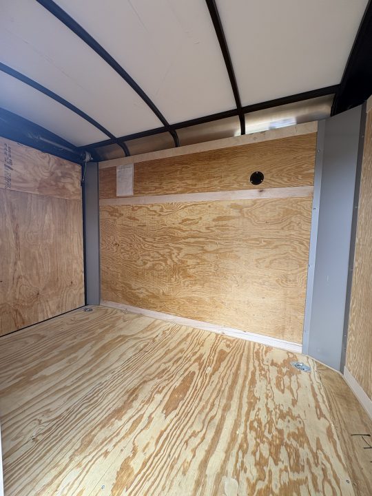 New Homesteader Trailer 508CS Cargo / Enclosed Trailer