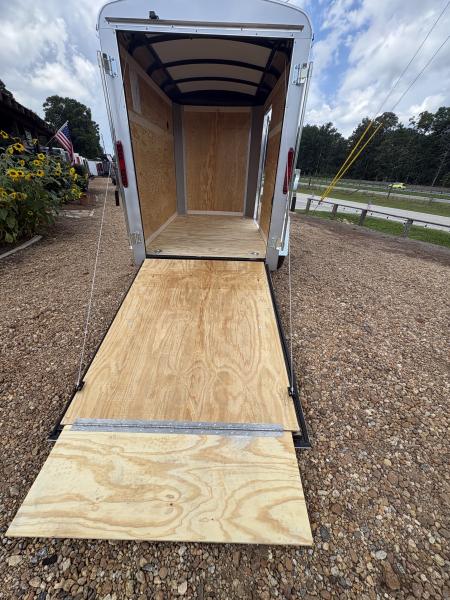 New Homesteader Trailer 508CS Cargo / Enclosed Trailer