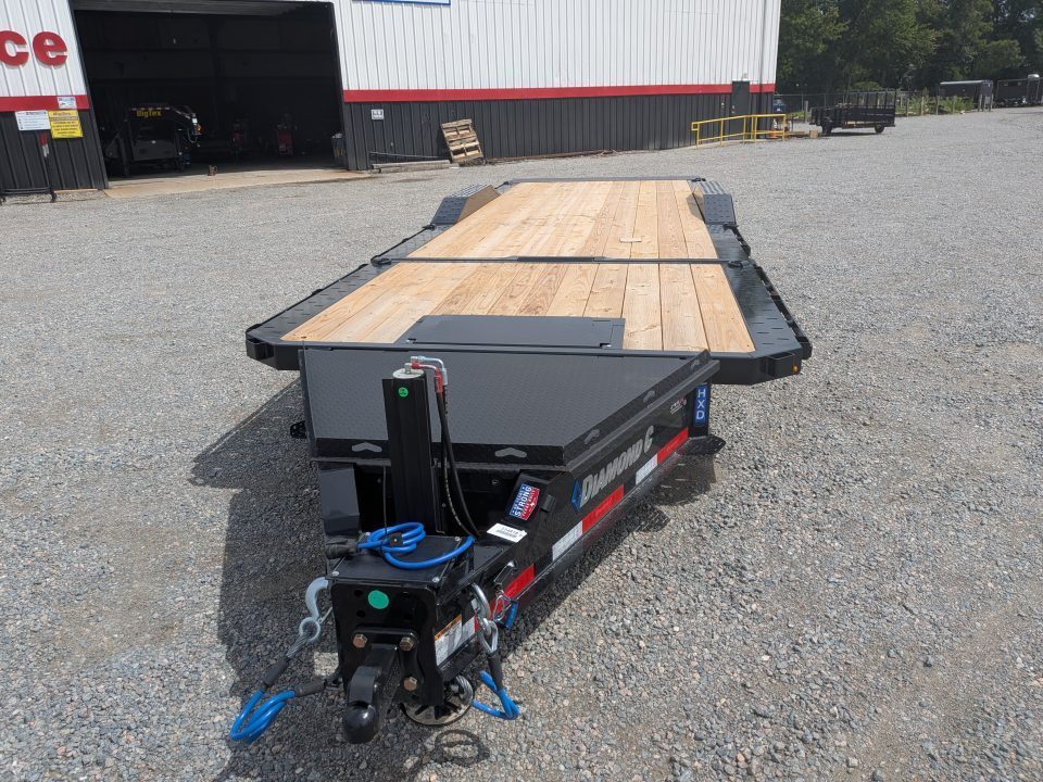 New 2026 Diamond C Trailers Diamond C HXD 210 24' Tilt Equipment Trailer