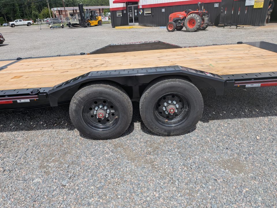 New 2026 Diamond C Trailers Diamond C HXD 210 24' Tilt Equipment Trailer