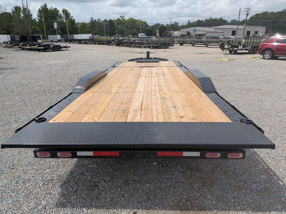New 2026 Diamond C Trailers Diamond C HXD 210 24' Tilt Equipment Trailer