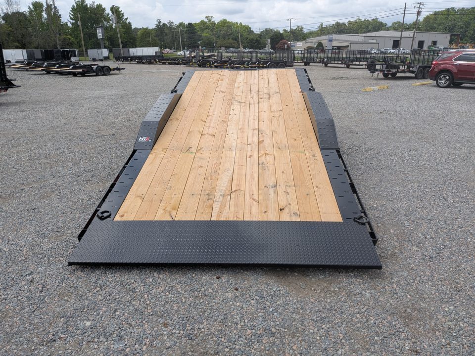 New 2026 Diamond C Trailers Diamond C HXD 210 24' Tilt Equipment Trailer