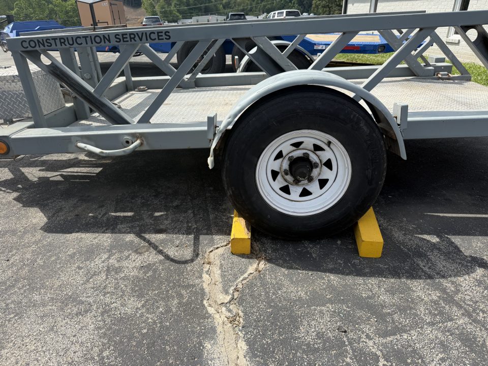 Used 2003 Bil-Jax DROP BED Equipment Trailer