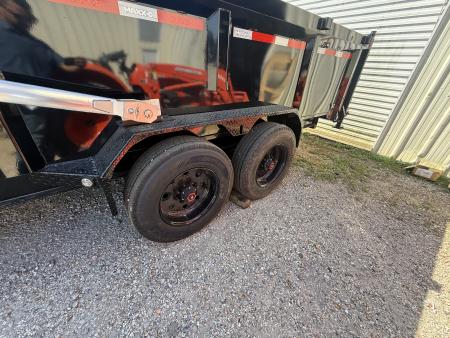 New 2027 MAXX-D DSX8320 GN Dump Trailer