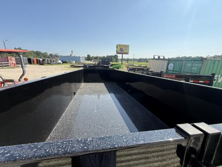 New 2027 MAXX-D DSX8320 GN Dump Trailer