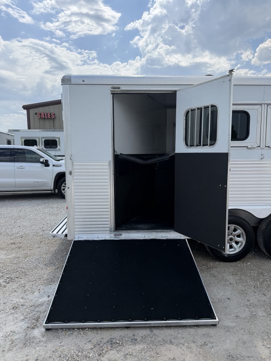 Used 2018 Sundowner 3 Horse 15'7" Living Quarters With 9' Slide Horse Trailer