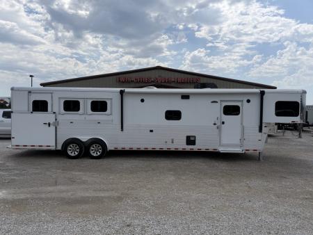Used 2018 Sundowner 3 Horse 15'7" Living Quarters With 9' Slide Horse Trailer
