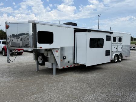 Used 2018 Sundowner 3 Horse 15'7  Living Quarters With 9' Slide Horse Trailer