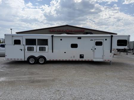Used 2018 Sundowner 3 Horse 15'7" Living Quarters With 9' Slide Horse Trailer