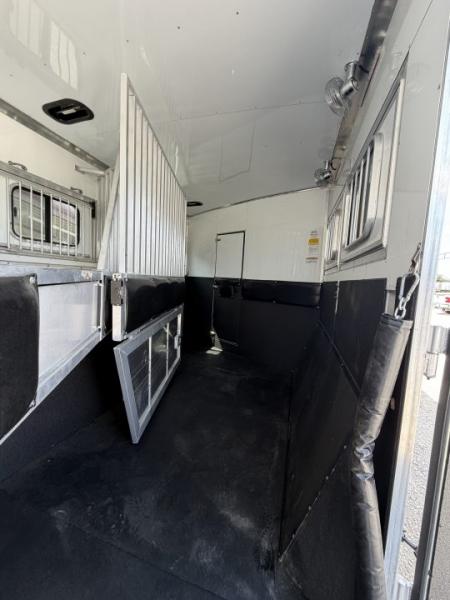 Used 2018 Sundowner 3 Horse 15'7" Living Quarters With 9' Slide Horse Trailer