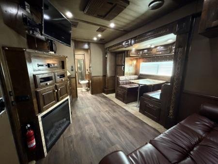 Used 2018 Sundowner 3 Horse 15'7" Living Quarters With 9' Slide Horse Trailer