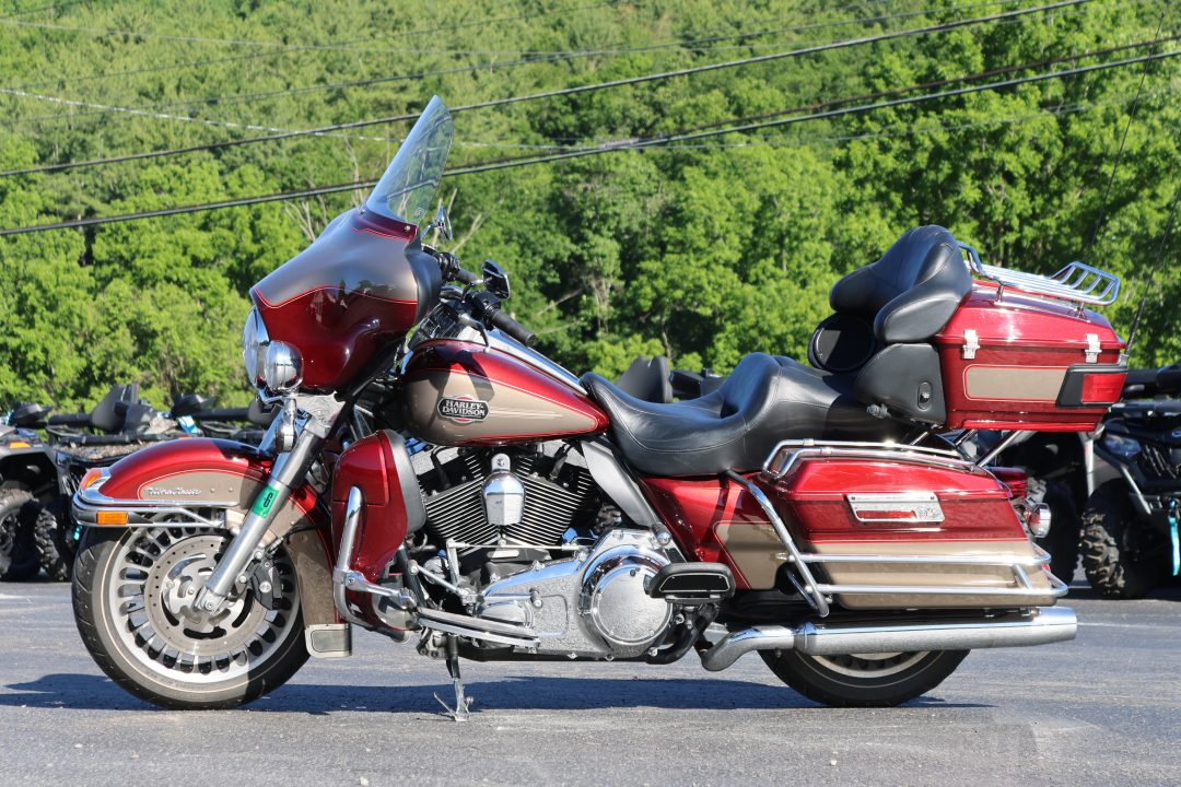 Used 2009 Harley-Davidson FLHTCU ULTRA CLASSIC ELECTRA GLIDE Motorcycle