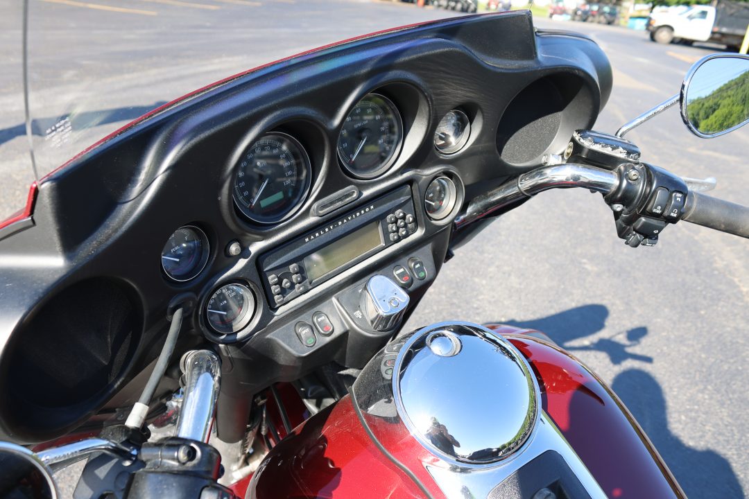 Used 2009 Harley-Davidson FLHTCU ULTRA CLASSIC ELECTRA GLIDE Motorcycle