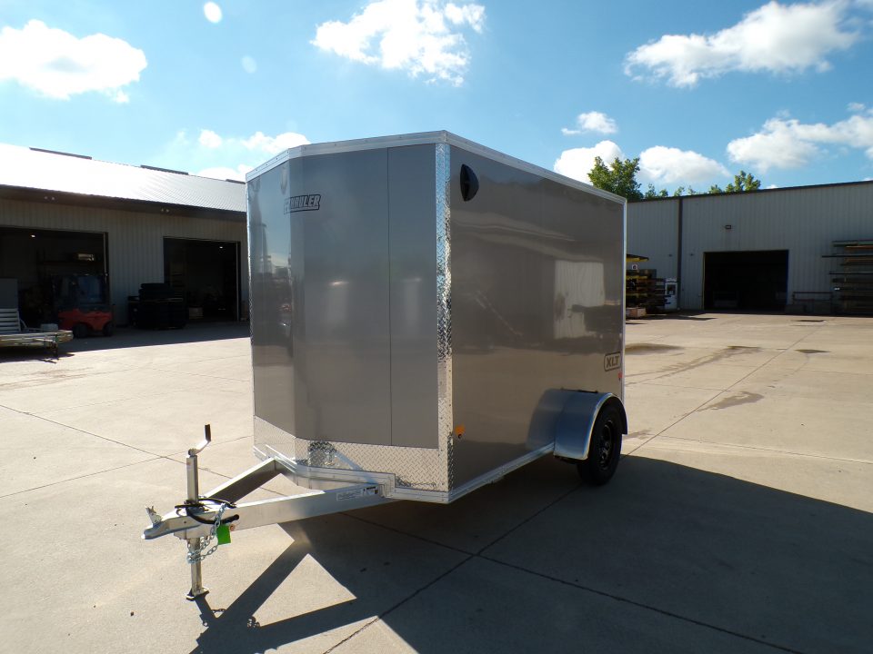 2027 E-Z Hauler