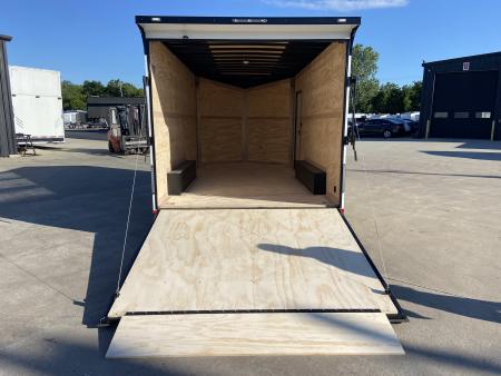 New United Trailers UJ-8.5X16 Enclosed Trailer