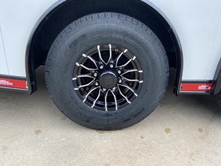 New United CLAV 8.5x23 Enclosed Trailer