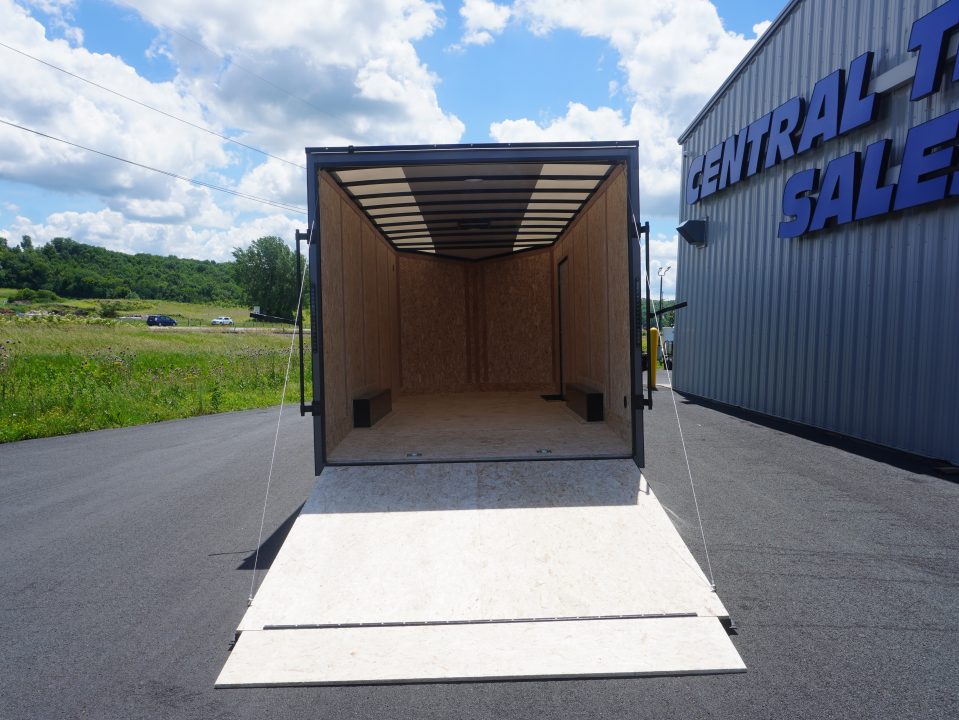 New 2027 Discovery Trailers ET 8.5x20ft 7'6" Int Height Cargo / Enclosed Trailer