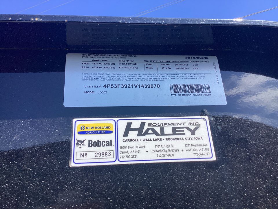 New 2027 PJ Trailers 30’ GN Flatbed Trailer