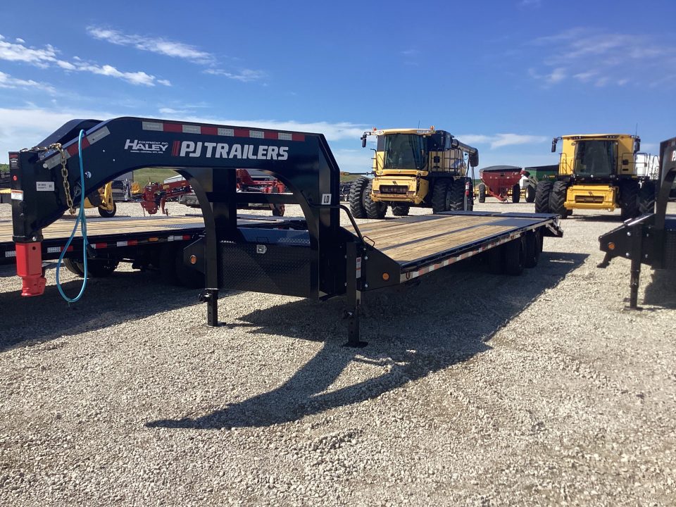 New 2027 PJ Trailers 30’ GN Flatbed Trailer