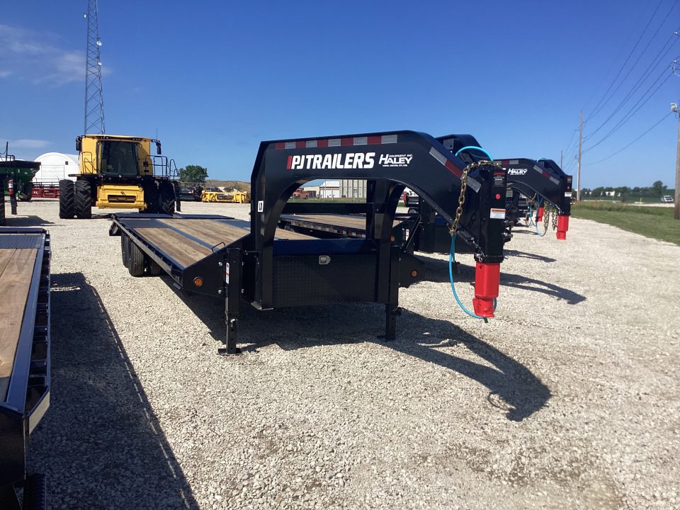 New 2027 PJ Trailers 30’ GN Flatbed Trailer