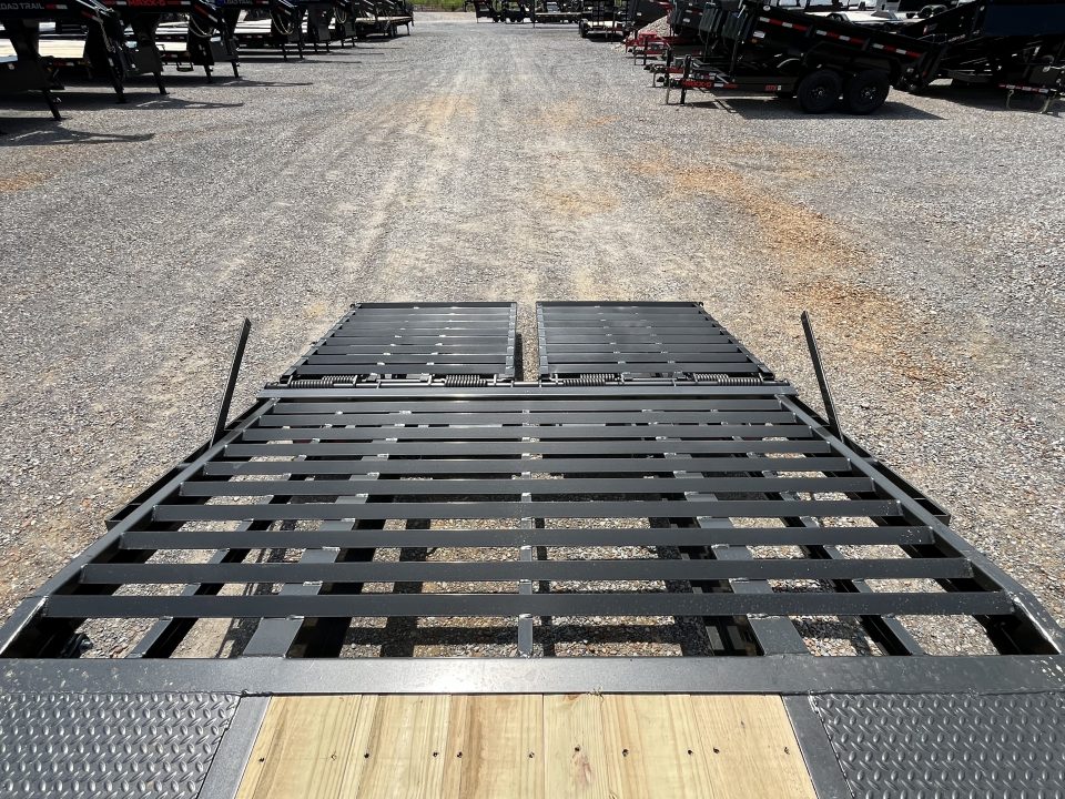 New 2027 MAXXD Gooseneck Flatbed Trailer | 102" x 30' 30K GVWR