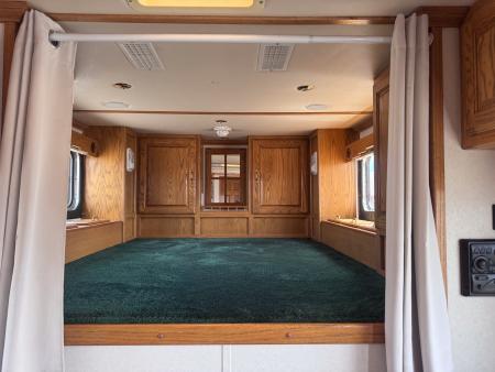 Used 2002 Sooner 3H GN LIVING QUARTER