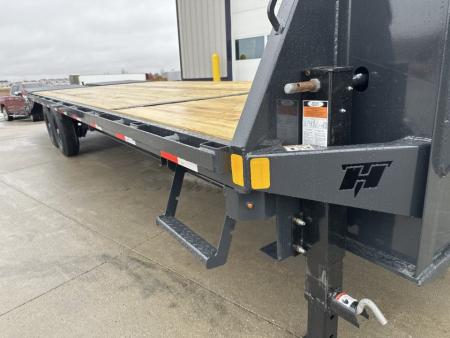 New 2026 Hillcrest Black-Grey 20'+5' 15.9k Gooseneck Flatbed Deckover Trailer