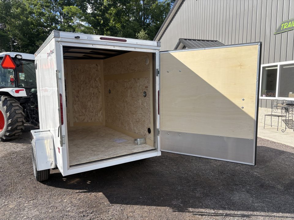 New 2026 WELLS CARGO 5x8 Fasttrac Deluxe / Enclosed Trailer