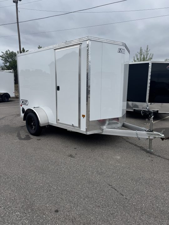 2027 E-Z Hauler