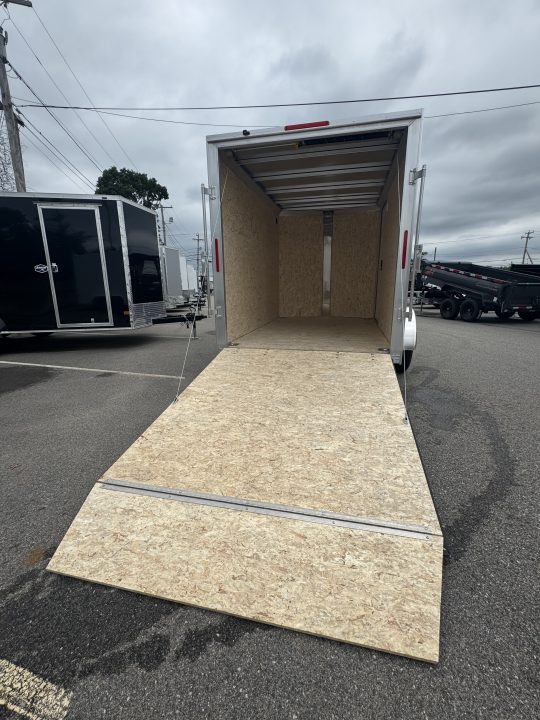 2027 E-Z Hauler photo 6