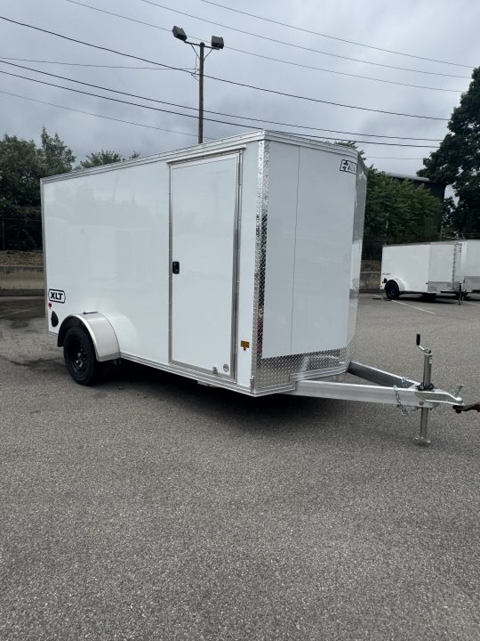 2027 E-Z Hauler