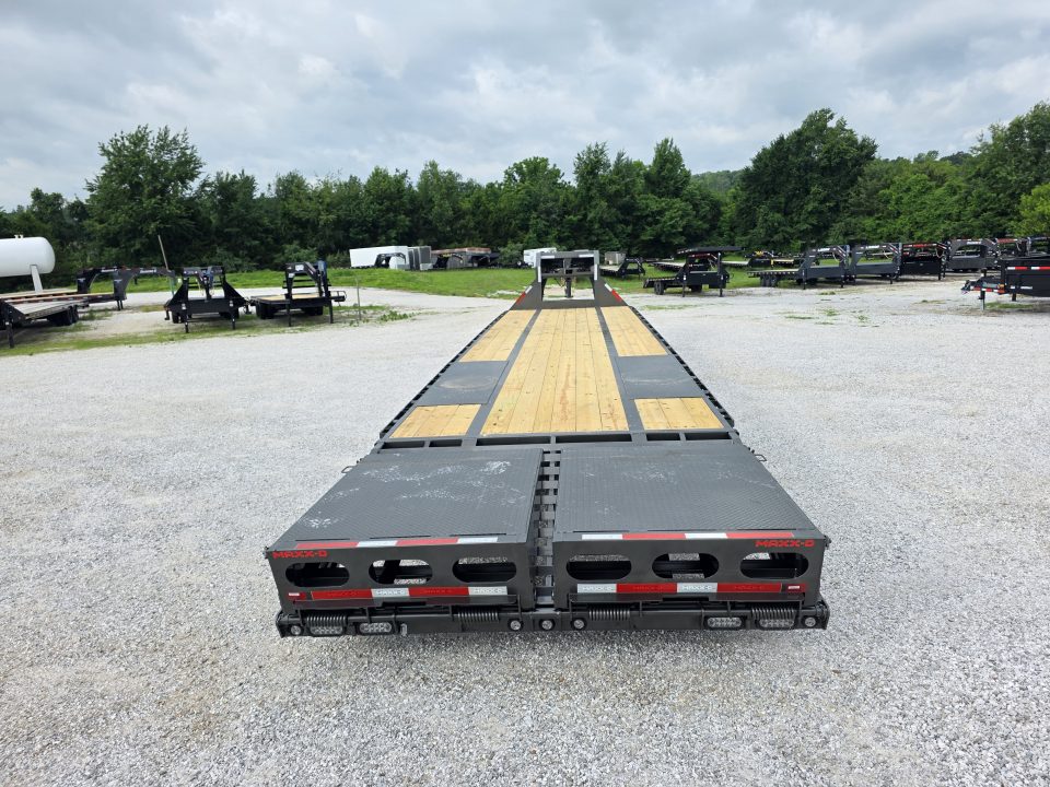 New 2027 MAXX-D 102 X 36 LDX TANDEM DUAL LOW PRO GN W/ 5' DOVE/ MAX RAMPS/ HYDRO JACKS/ TORQUE TUBE